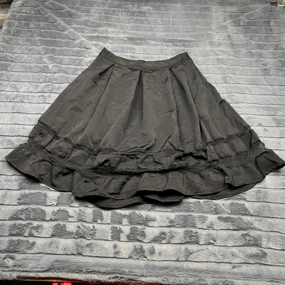 Express Black Ribbed Pleated A-Line Skirt Ruffle Hem Side Zip Size 8
